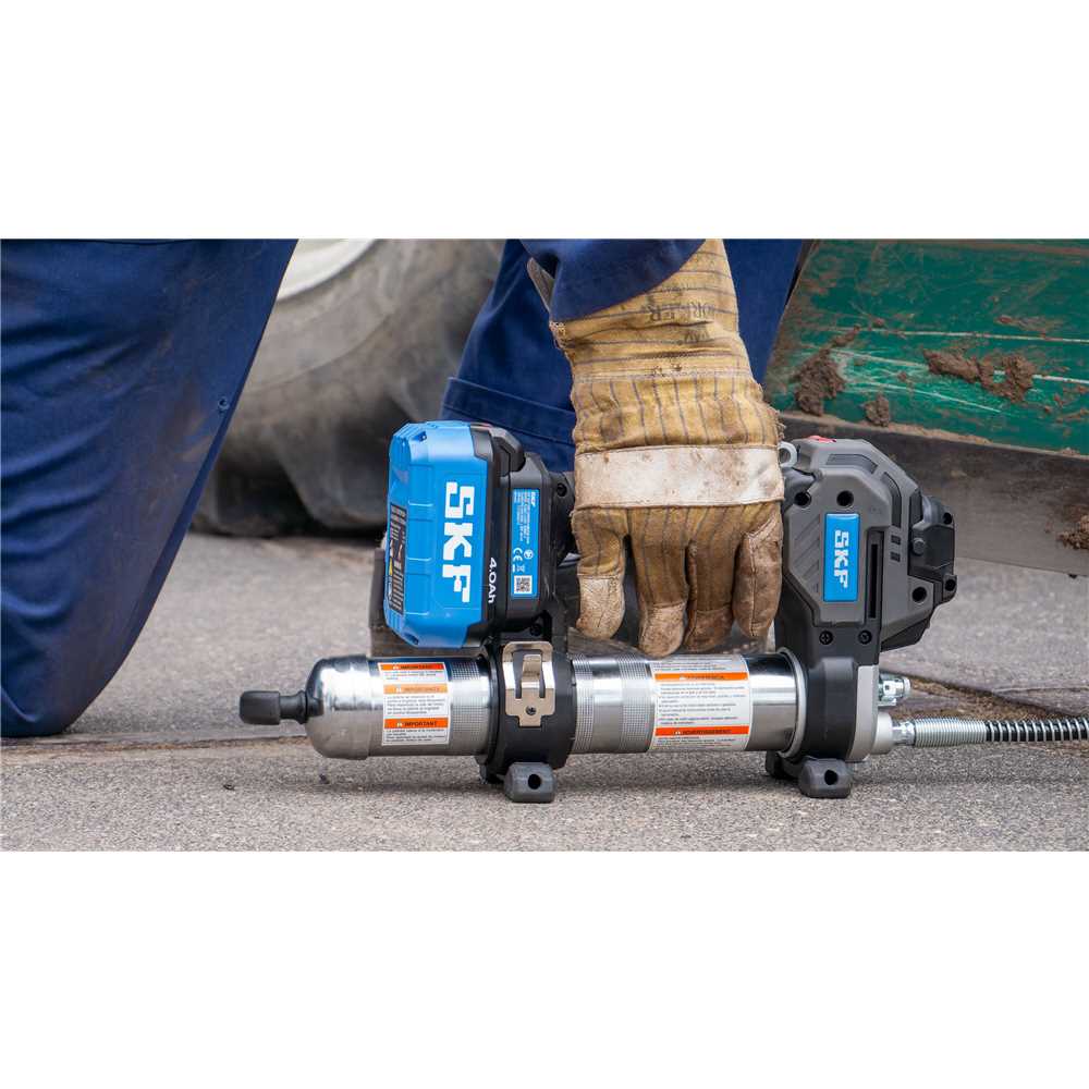 Pistola de graxa bateria 20V TLGB 21 SKF - Ferramentas Gerais
